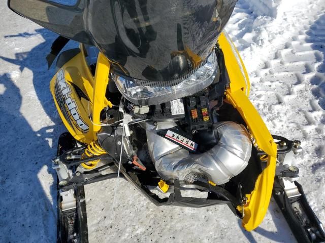 2007 Skidoo 2007 Skidoo Blizzard