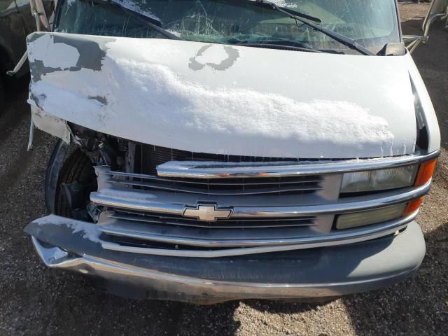 2001 Chevrolet Express Cutaway G3500