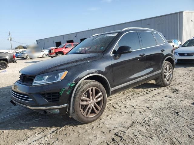 2016 Volkswagen Touareg Sport