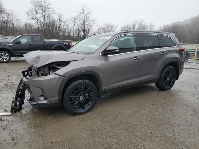 2019 Toyota Highlander SE