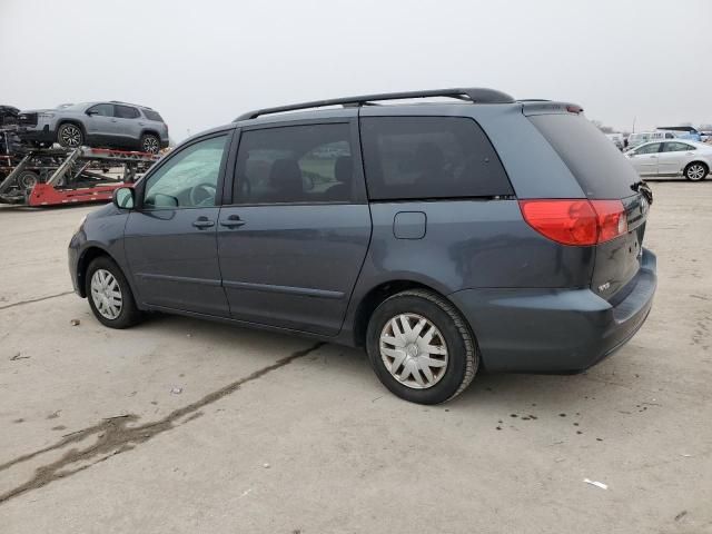 2009 Toyota Sienna CE