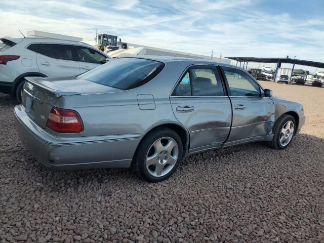 2000 Infiniti Q45 Base