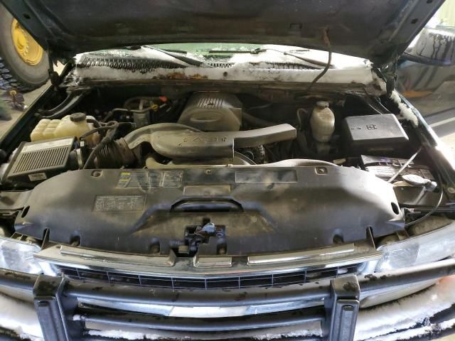 2004 Chevrolet Suburban K1500