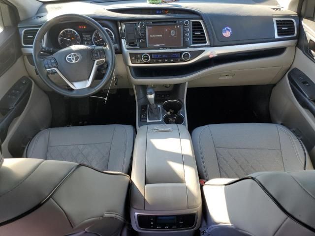 2016 Toyota Highlander LE