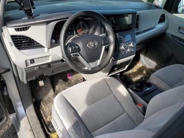 2015 Toyota Sienna LE