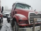 2005 Mack 700 CV700