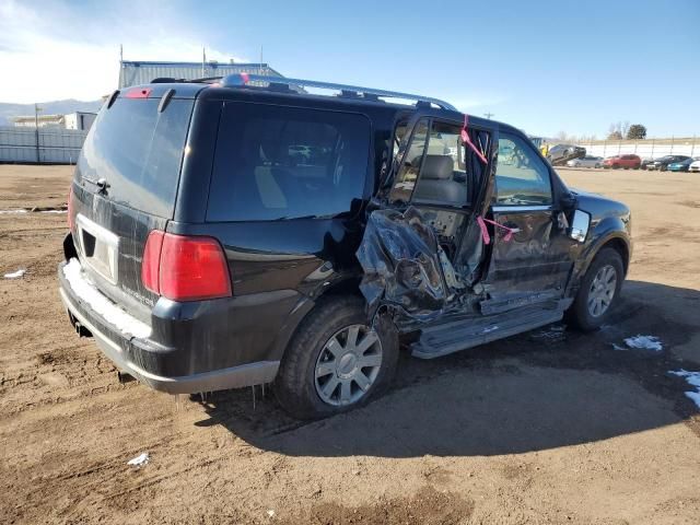 2004 Lincoln Navigator