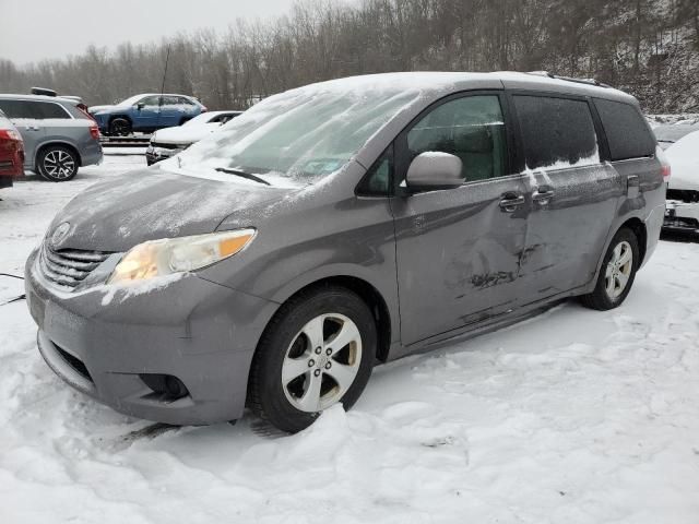 2012 Toyota Sienna LE