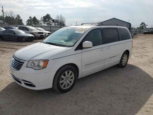 2016 Chrysler Town & Country Touring