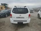 2005 Nissan Pathfinder LE