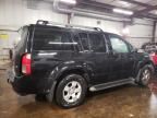 2005 Nissan Pathfinder LE