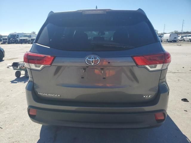 2018 Toyota Highlander SE