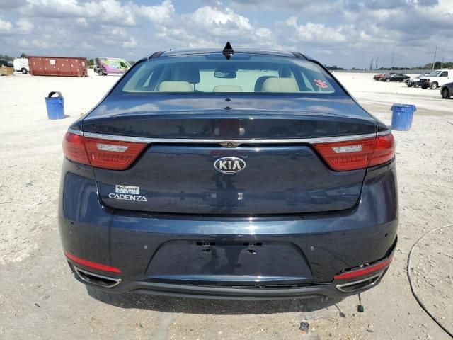 2017 KIA Cadenza Premium