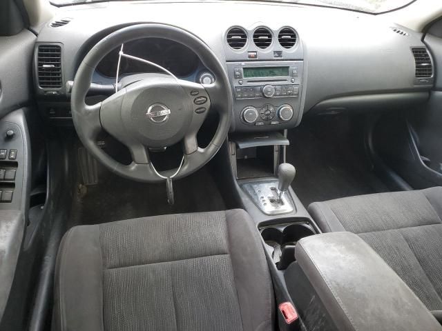 2010 Nissan Altima Base