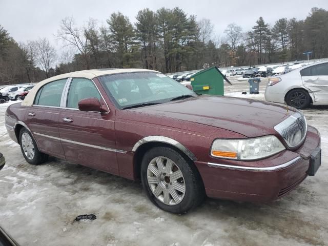 2004 Lincoln Town Car Ultimate