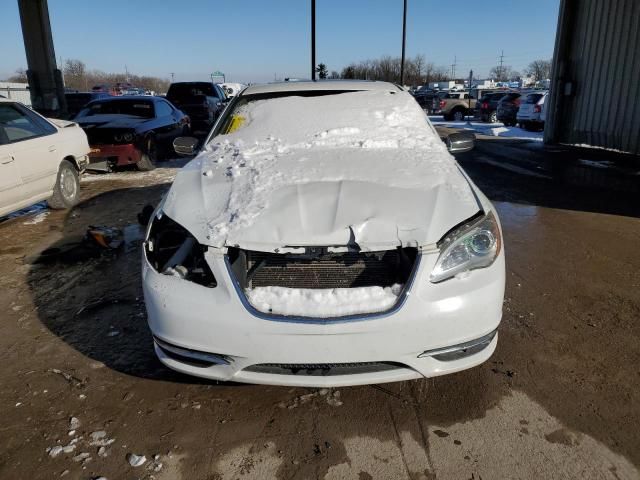 2014 Chrysler 200 Limited