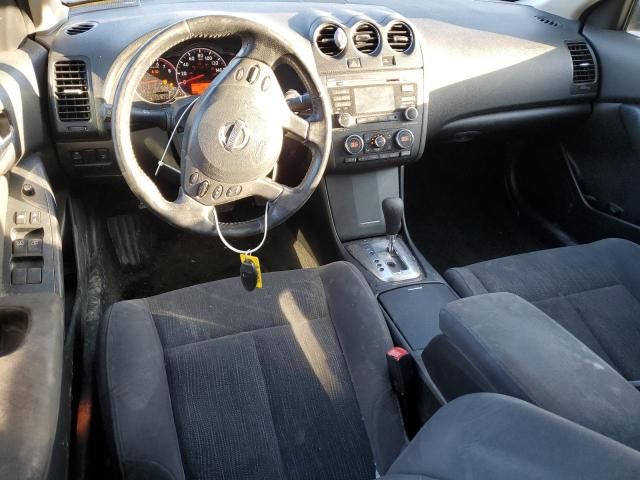 2010 Nissan Altima Base