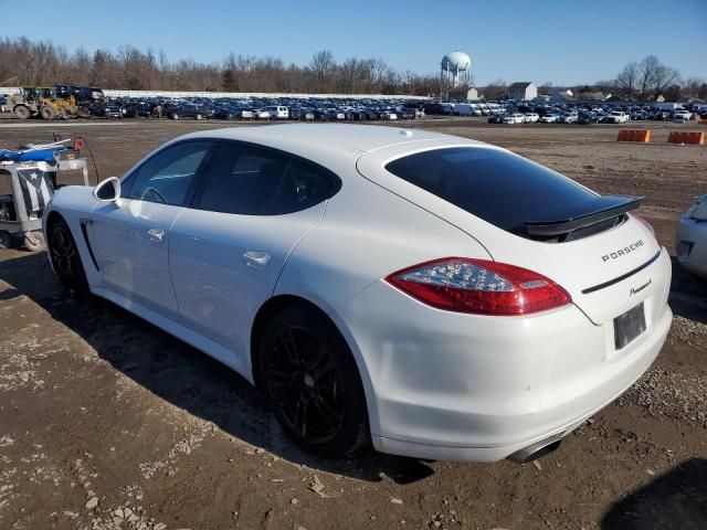 2011 Porsche Panamera 2