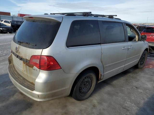 2009 Volkswagen Routan SE