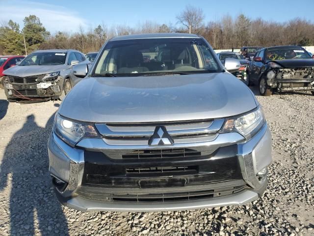 2016 Mitsubishi Outlander SE