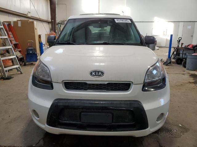 2011 KIA Soul +