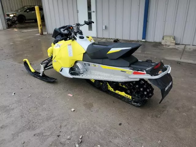 2015 Skidoo 2015 Skidoo MXZ Sport