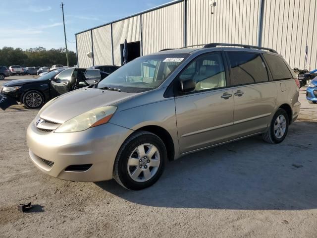 2006 Toyota Sienna CE