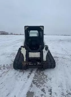 Salvage trucks for sale at Avon, MN auction: 2013 Bobcat T770