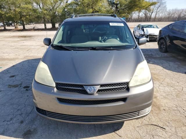 2005 Toyota Sienna CE