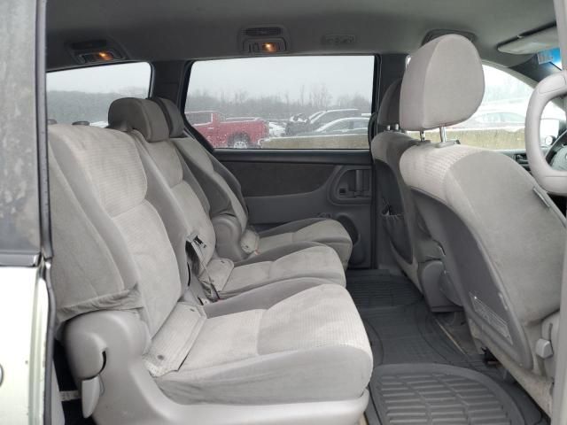 2006 Toyota Sienna CE