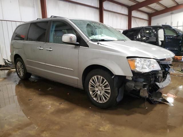 2013 Chrysler Town & Country Touring L