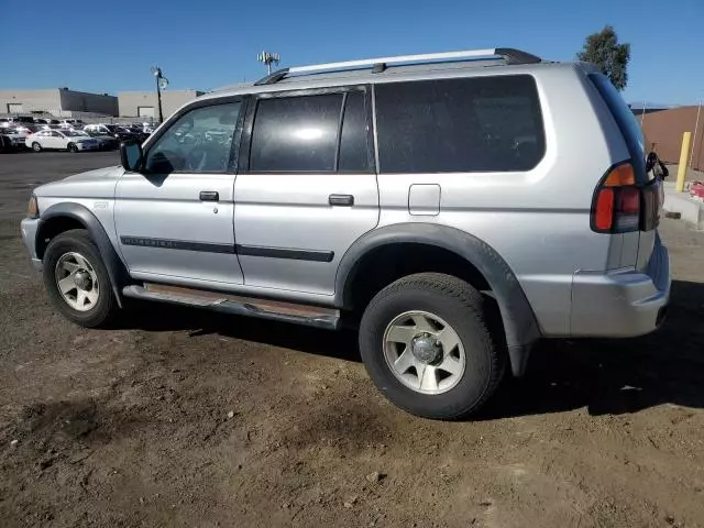 2004 Mitsubishi Montero Sport ES