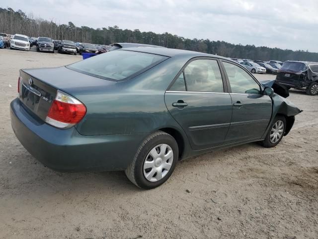 2005 Toyota Camry LE