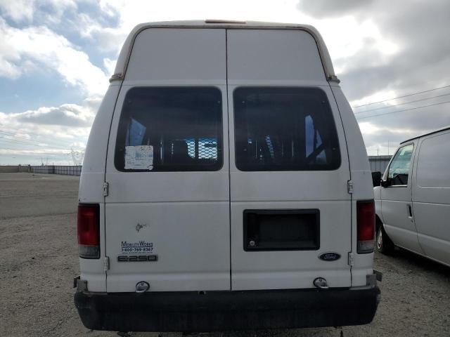 2010 Ford Econoline E250 Van