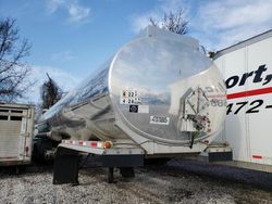 Salvage trucks for sale at Rogersville, MO auction: 1999 Fruehauf 1999 LBT Tank Trailer