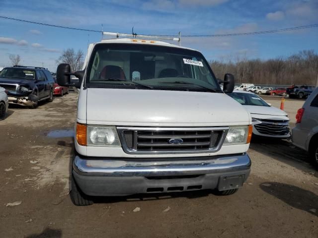 2006 Ford Econoline E350 Super Duty Cutaway Van