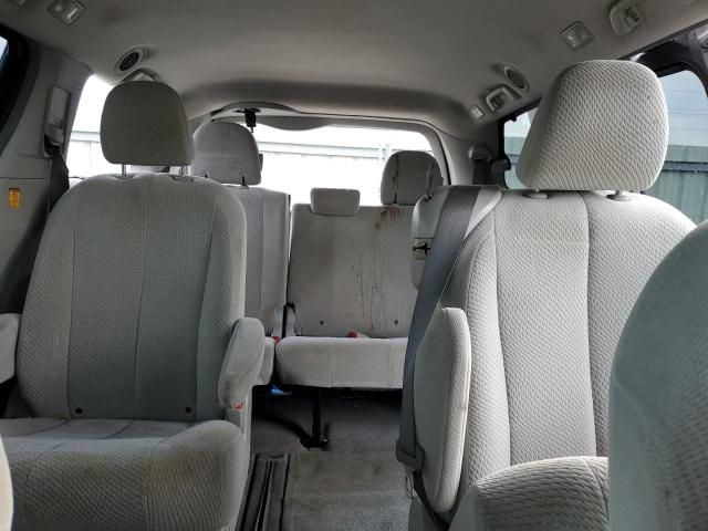 2011 Toyota Sienna LE