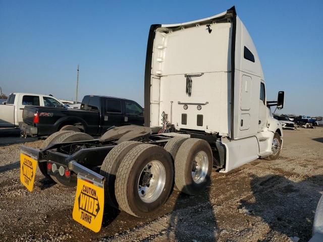 2019 Kenworth T680 Semi Truck