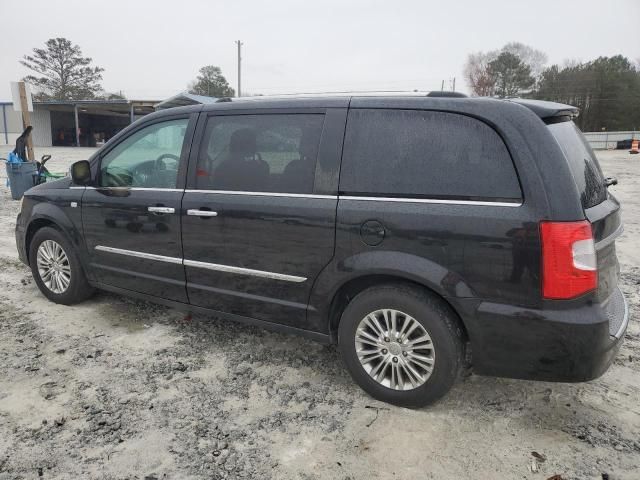 2014 Chrysler Town & Country Touring L