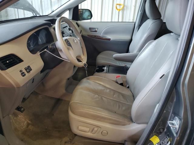 2011 Toyota Sienna XLE