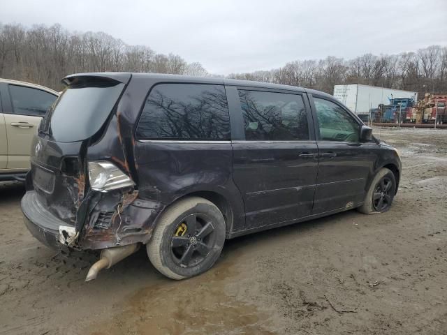 2010 Volkswagen Routan SEL