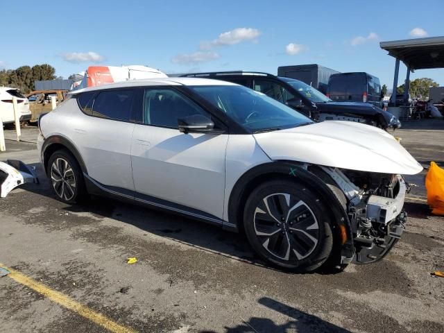 2022 KIA EV6 Light