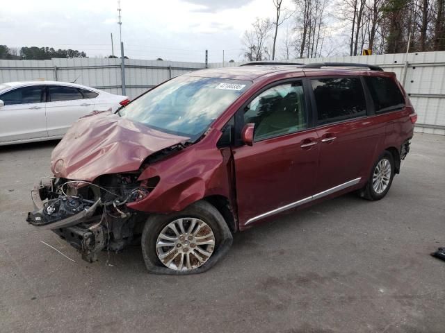 2015 Toyota Sienna XLE