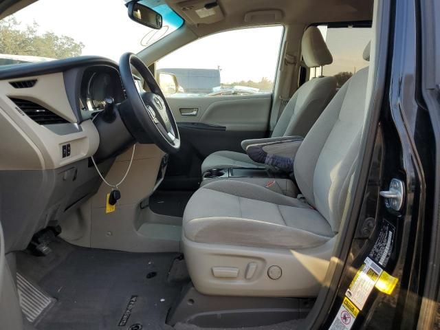 2015 Toyota Sienna LE