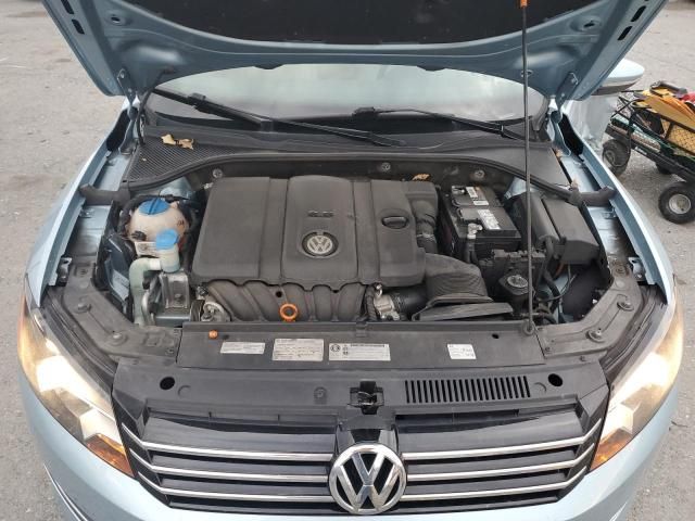 2012 Volkswagen Passat SE