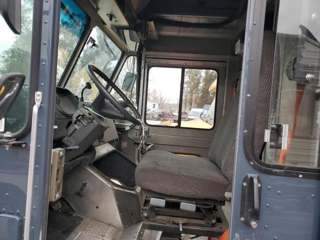 2020 Freightliner Chassis M Line WALK-IN Van