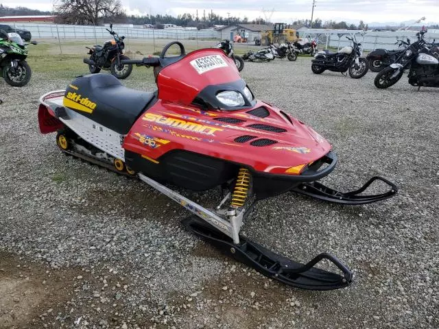 2002 Skidoo 2002 Skidoo Snowmobile