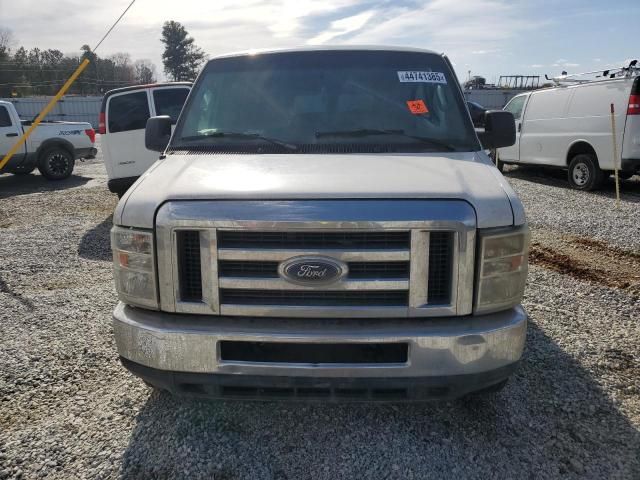 2011 Ford Econoline E350 Super Duty Wagon