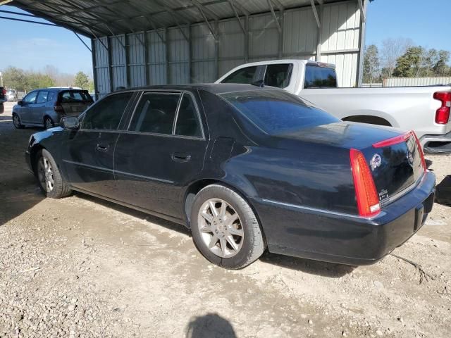 2011 Cadillac DTS Luxury Collection