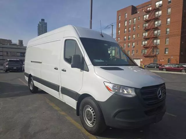 2022 Mercedes-Benz Sprinter 2500